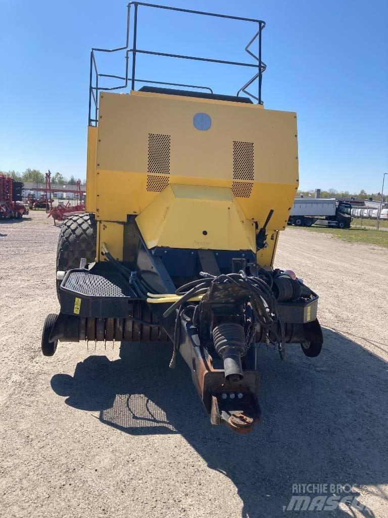 New Holland BB 980 Тюкові прес-підбирачі