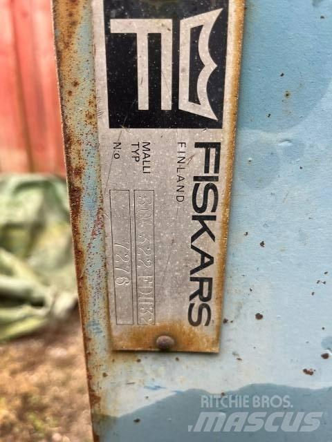 Fiskars 4x8 Дискові борони