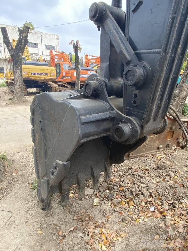 Volvo EC 140 DL Гусеничні екскаватори
