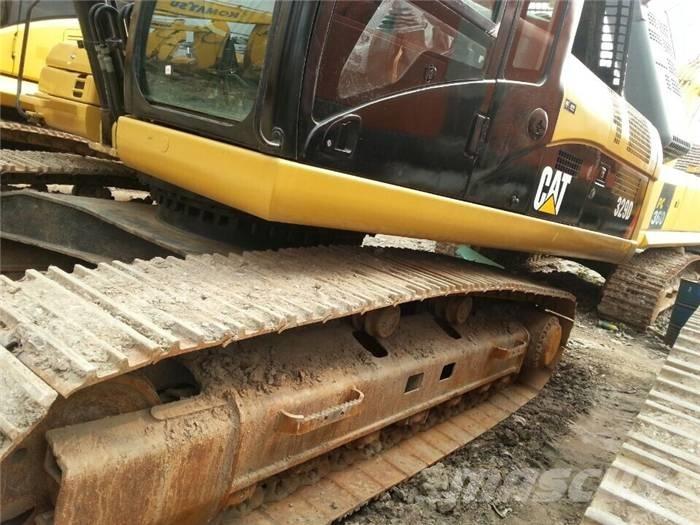 CAT 329 D Гусеничні екскаватори