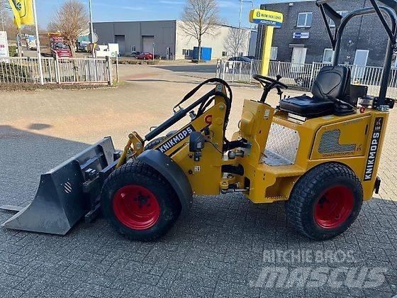 Knikmops KM 130 Малі навантажувачі