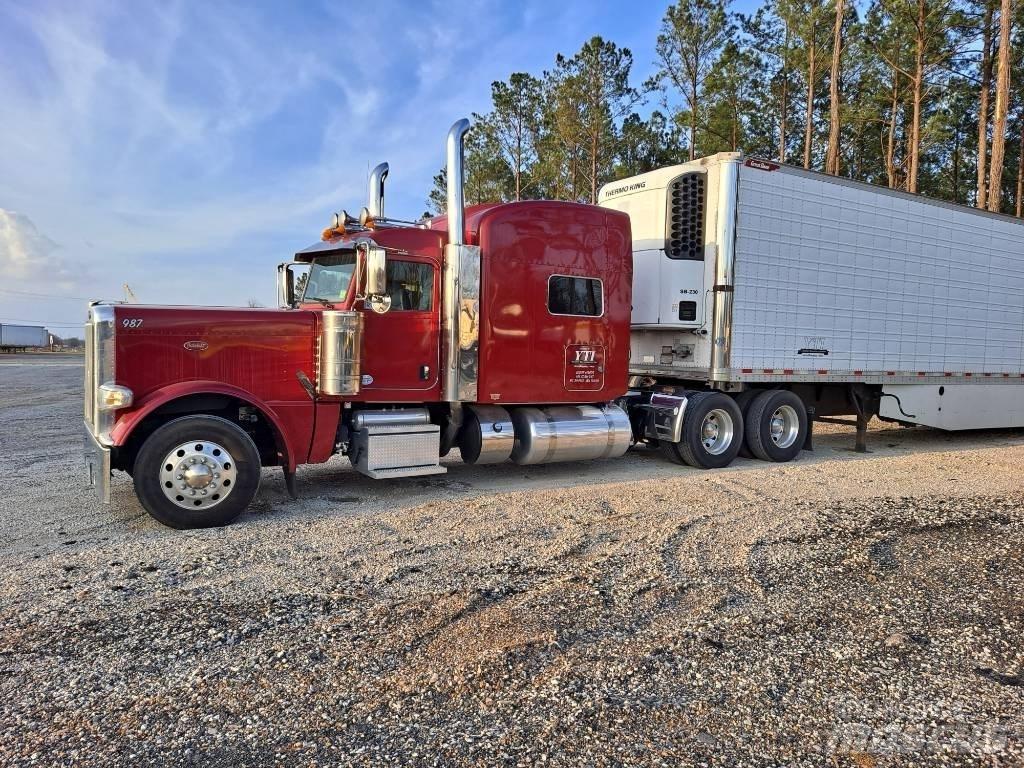 Peterbilt 389 Тягачі