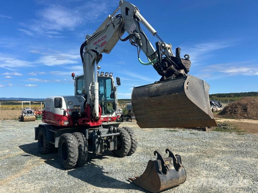 Takeuchi TB 295 W Колісні екскаватори