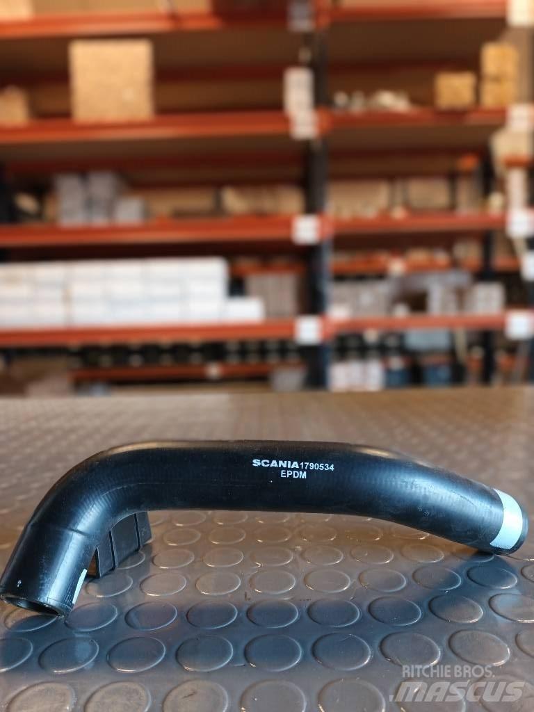 Scania HOSE 1790534 Двигуни