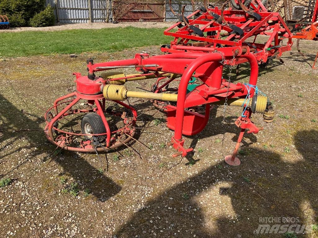 Kverneland 9360 Граблі і сінозворушувачі