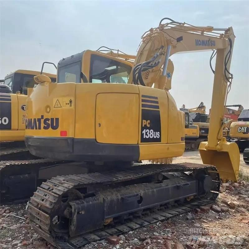 Komatsu PC 138 Гусеничні екскаватори