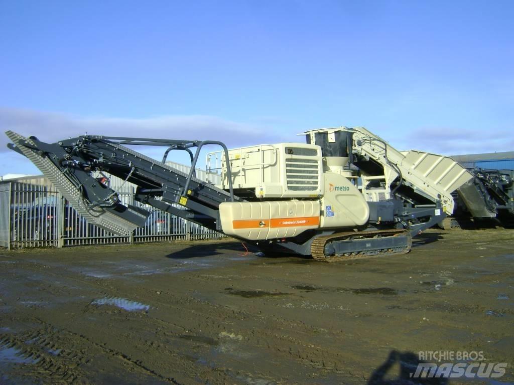 Metso LT 200 HP Мобільні дробарки
