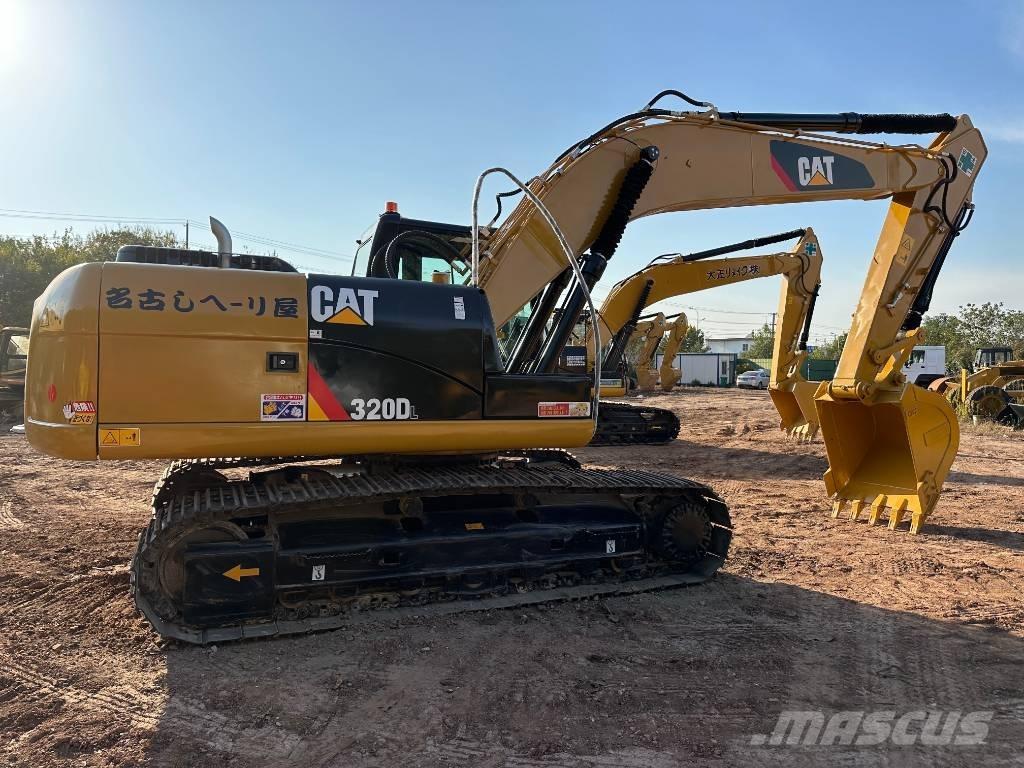 CAT 320 D L Гусеничні екскаватори