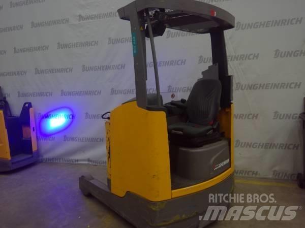 Jungheinrich ETV 216 Річ-трак із високим підйомом