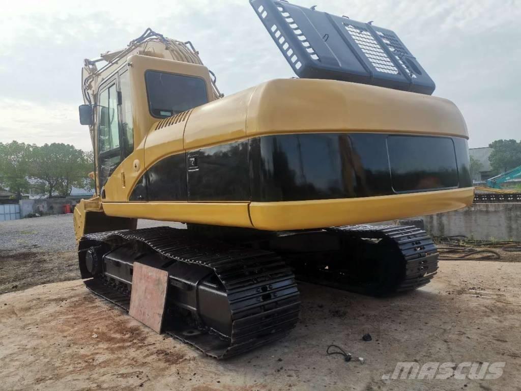 CAT 325C Гусеничні екскаватори