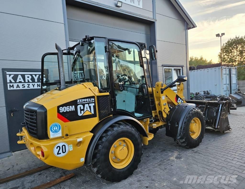 CAT 906 Фронтальні навантажувачі