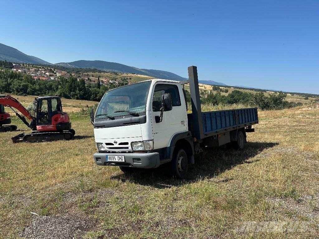 Nissan CABSTAR 35.13 Вишки-причепи