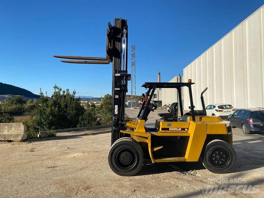 CAT DP 80 Дизельні навантажувачі