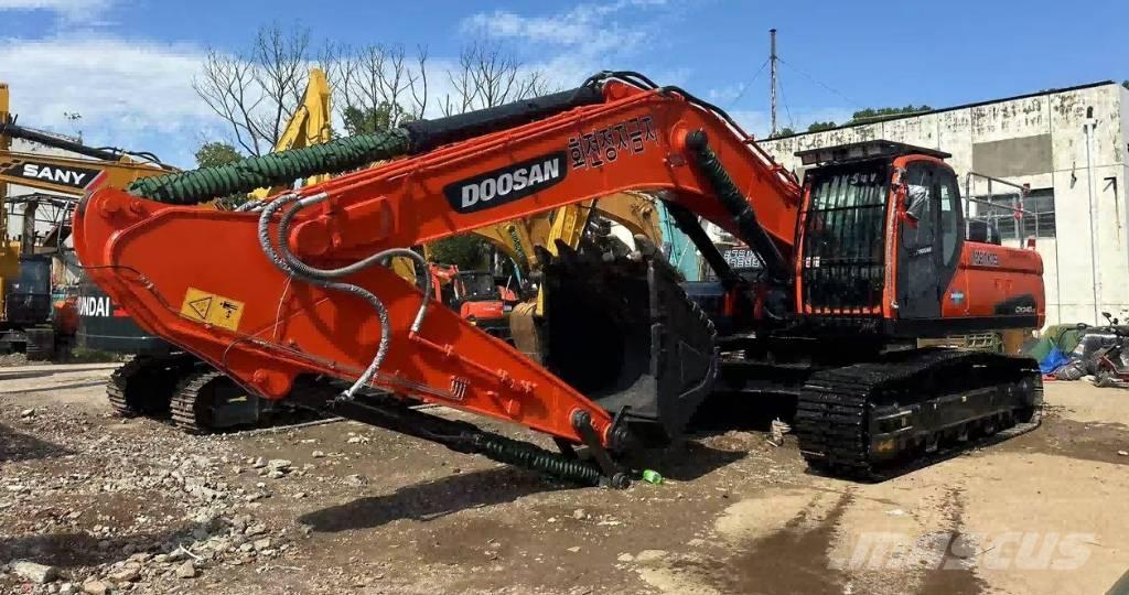Doosan DX340 Гусеничні екскаватори