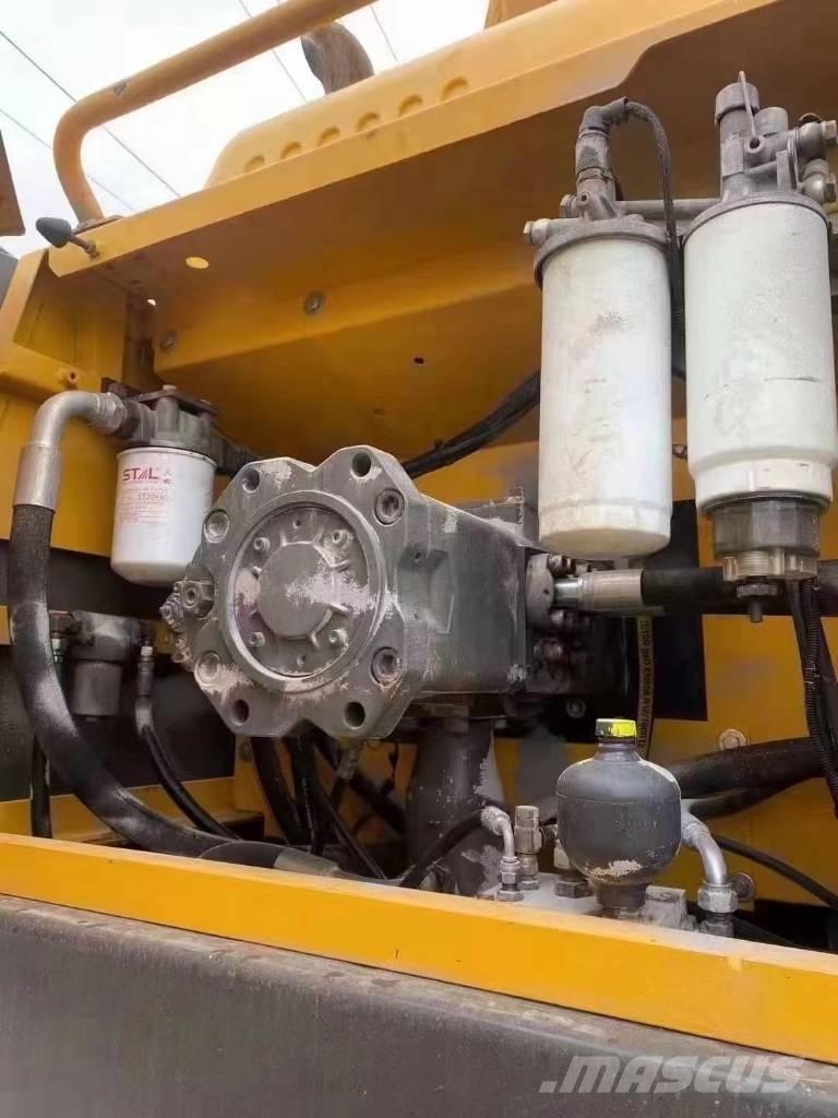 Volvo EC 360 Гусеничні екскаватори