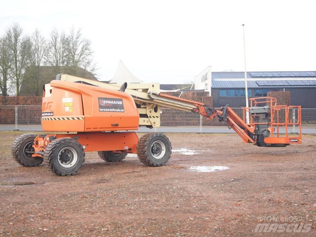 JLG 520 AJ Колінчаті підйомники