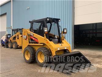 CAT 216 B 3 Малі навантажувачі