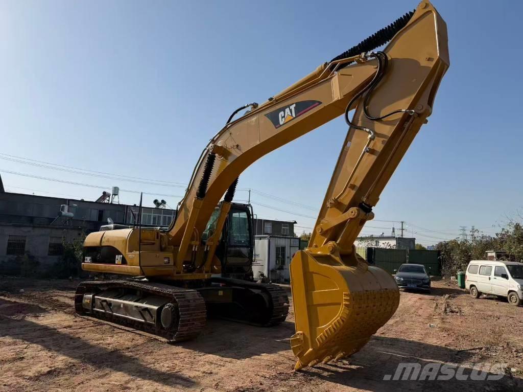 CAT 330CL Гусеничні екскаватори