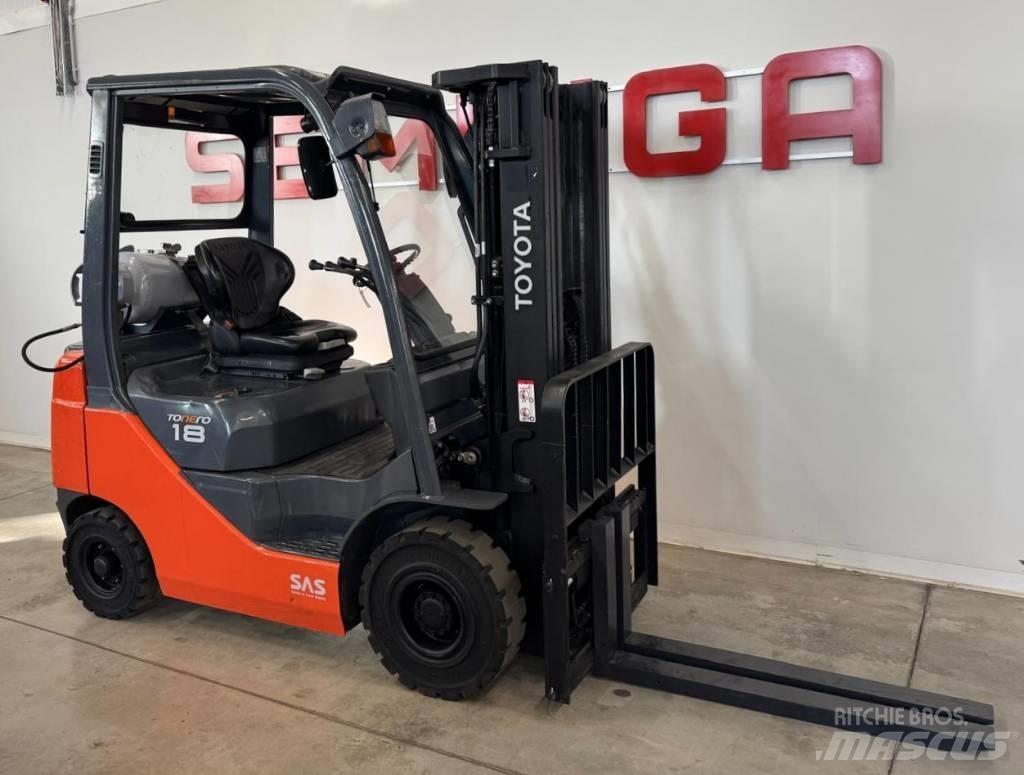 Toyota 10846 - 8FGF18 Газові навантажувачі