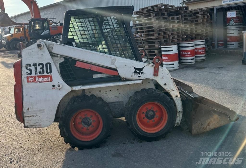 Bobcat S 130 Міні-навантажувачі