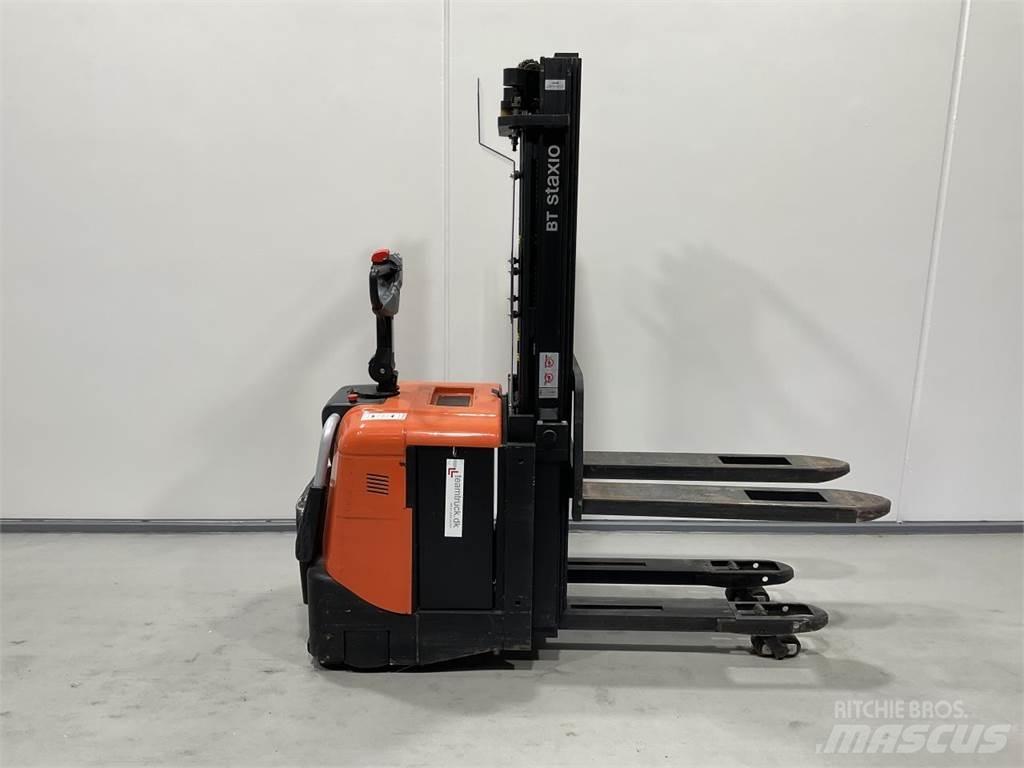 BT SPE125L Самохідні електроштабелери