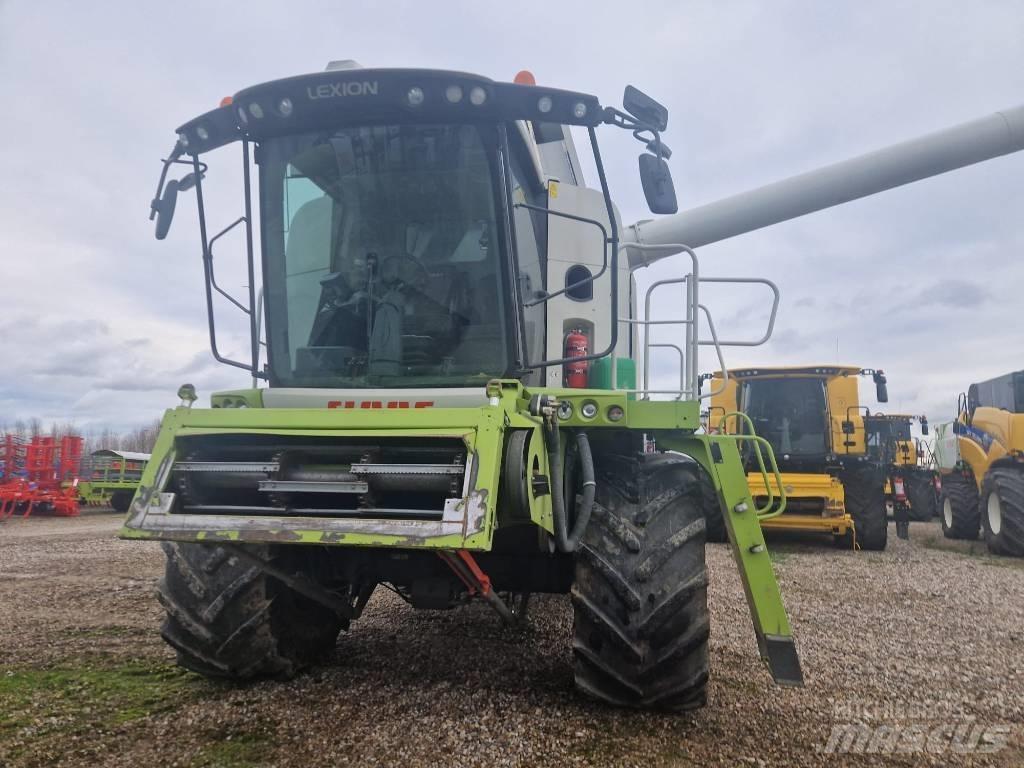 CLAAS Lexion 660 Зернозбиральні комбайни