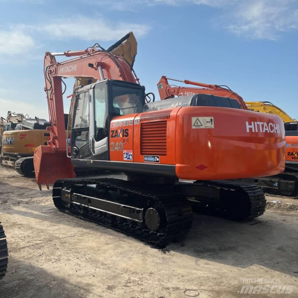 Hitachi ZX 240 Гусеничні екскаватори
