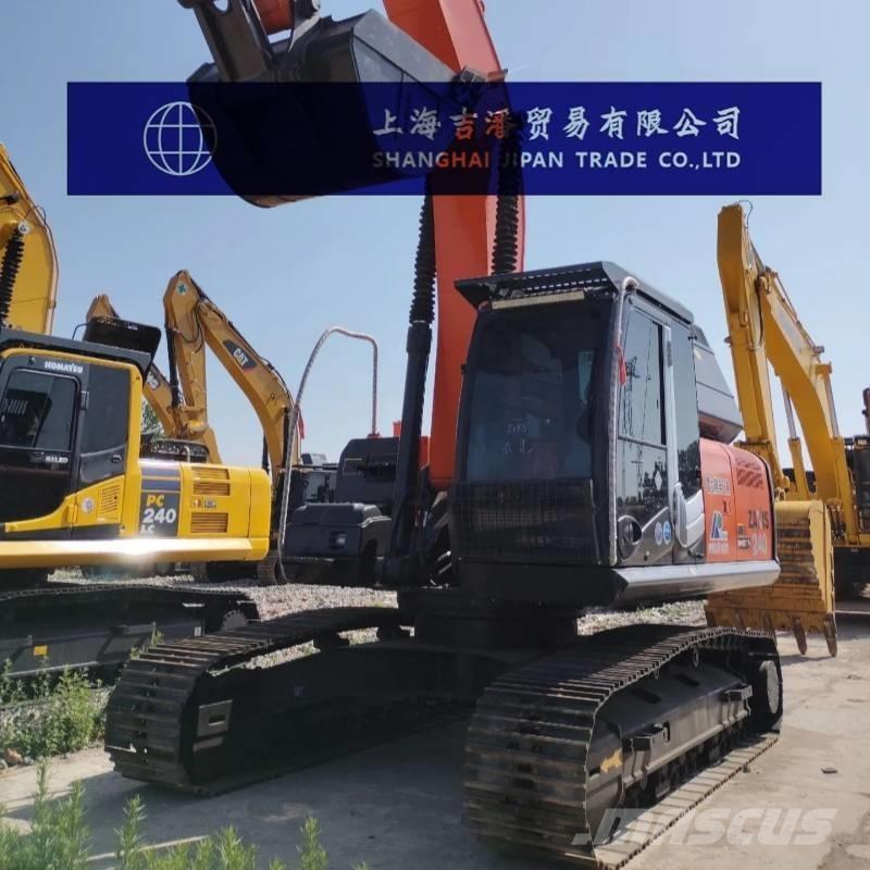 Hitachi ZX 240 Гусеничні екскаватори