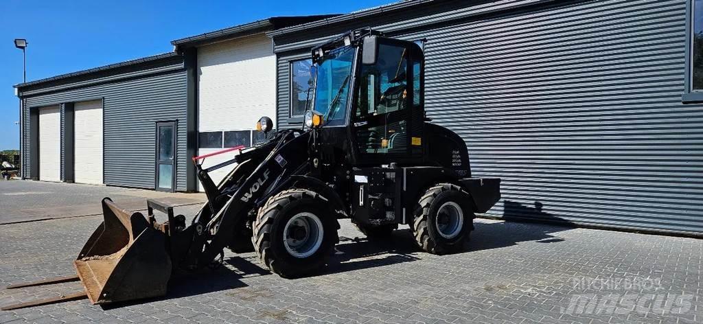 Wolf WL 120 Фронтальні навантажувачі