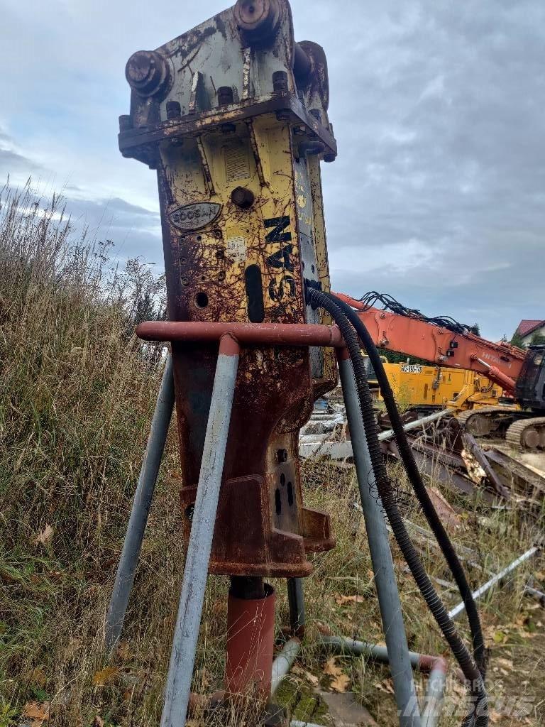 Soosan SB-121-TS-P Плуги
