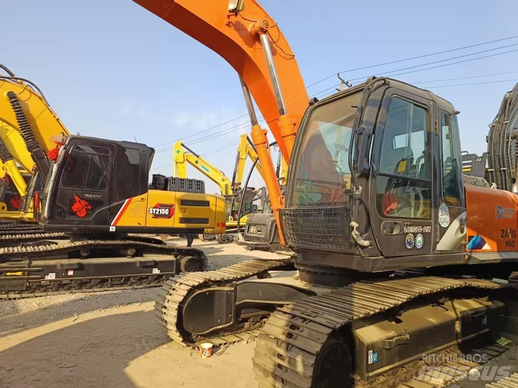 Hitachi ZX160 Гусеничні екскаватори