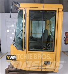 Volvo L 180 E Cab Кабіна