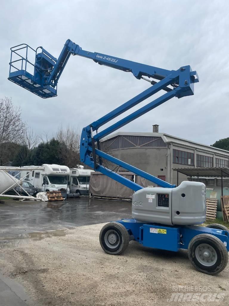 Genie Z 45/25 DC Колінчаті підйомники