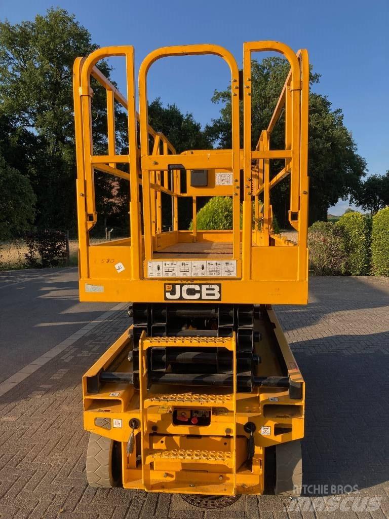 JCB S 2646 E Підйомники-ножиці