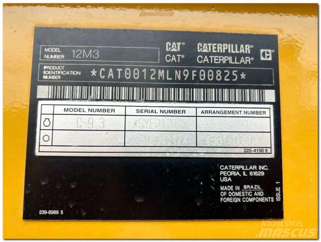 CAT 12 M 3 Грейдери