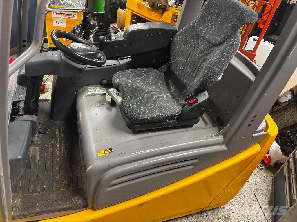 Jungheinrich EFG 216 Електронавантажувачі