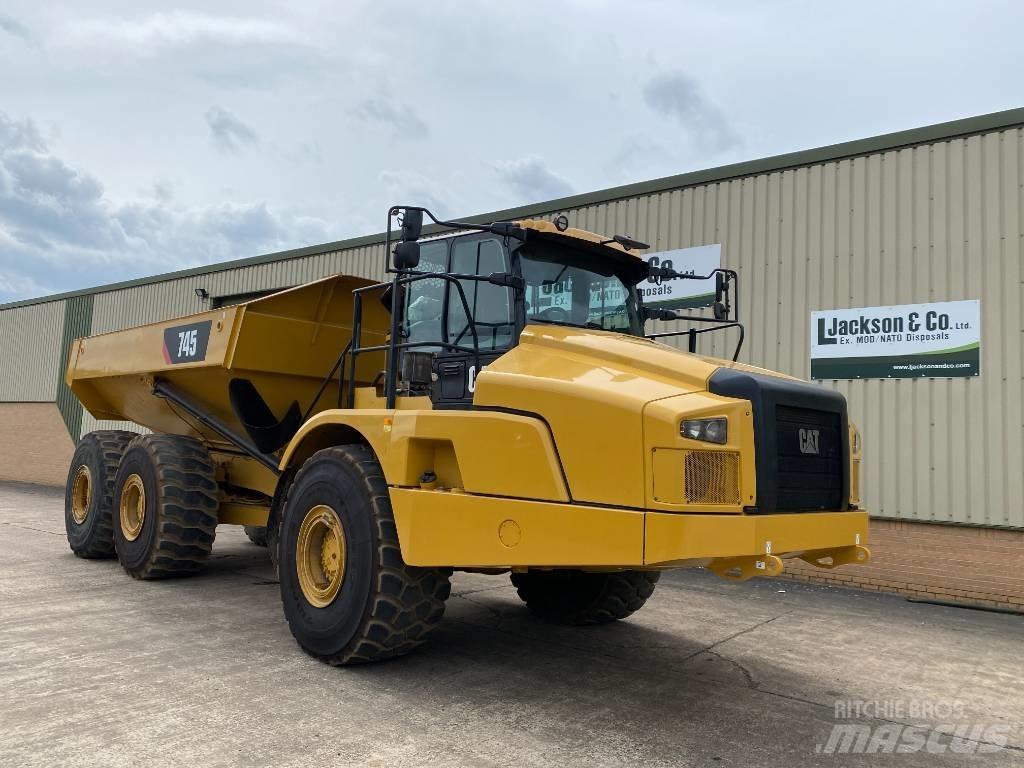 CAT 745 C Зчленовані самоскиди