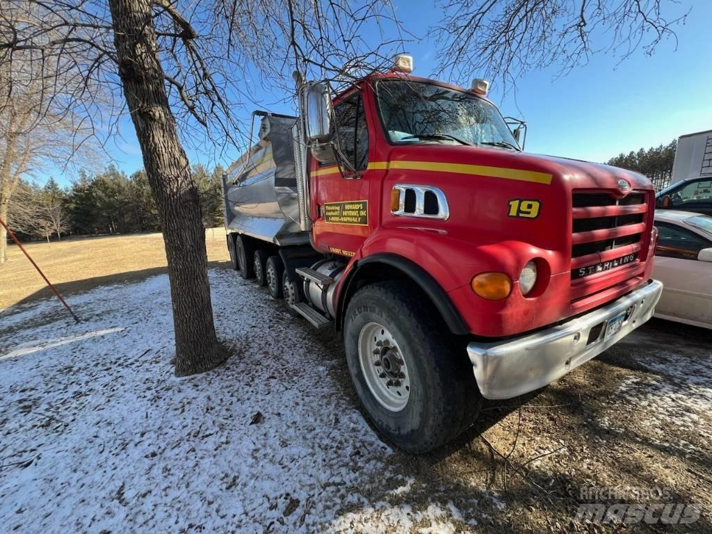 Sterling L 7500 Самоскиди