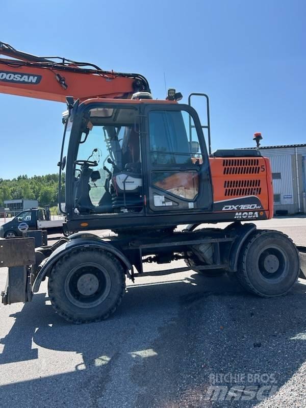 Doosan DX 160 w-5 Колісні екскаватори