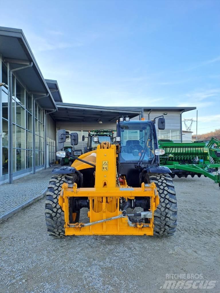 JCB 532-70 Телескопічні навантажувачі