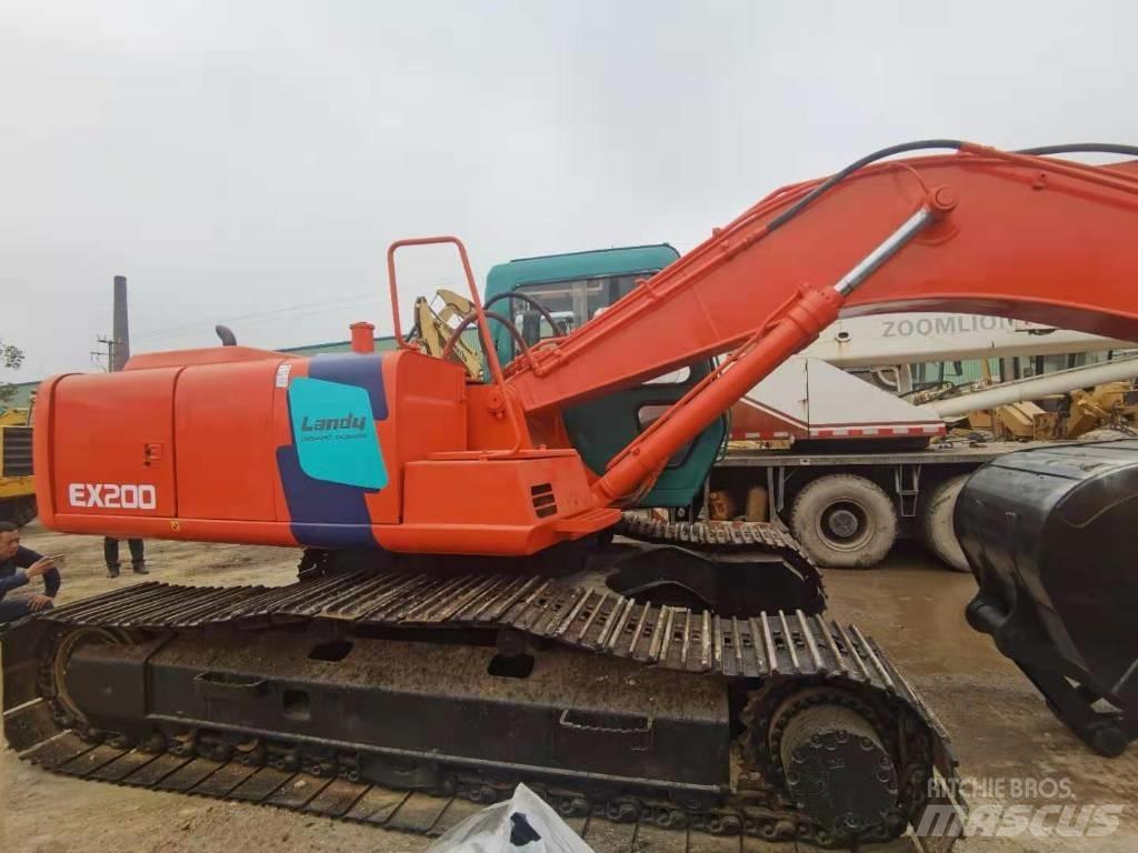 Hitachi EX 200 Гусеничні екскаватори
