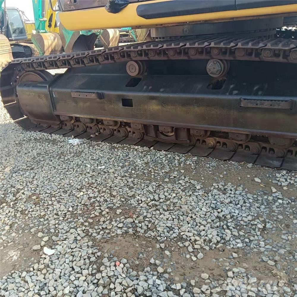 CAT 336D Гусеничні екскаватори