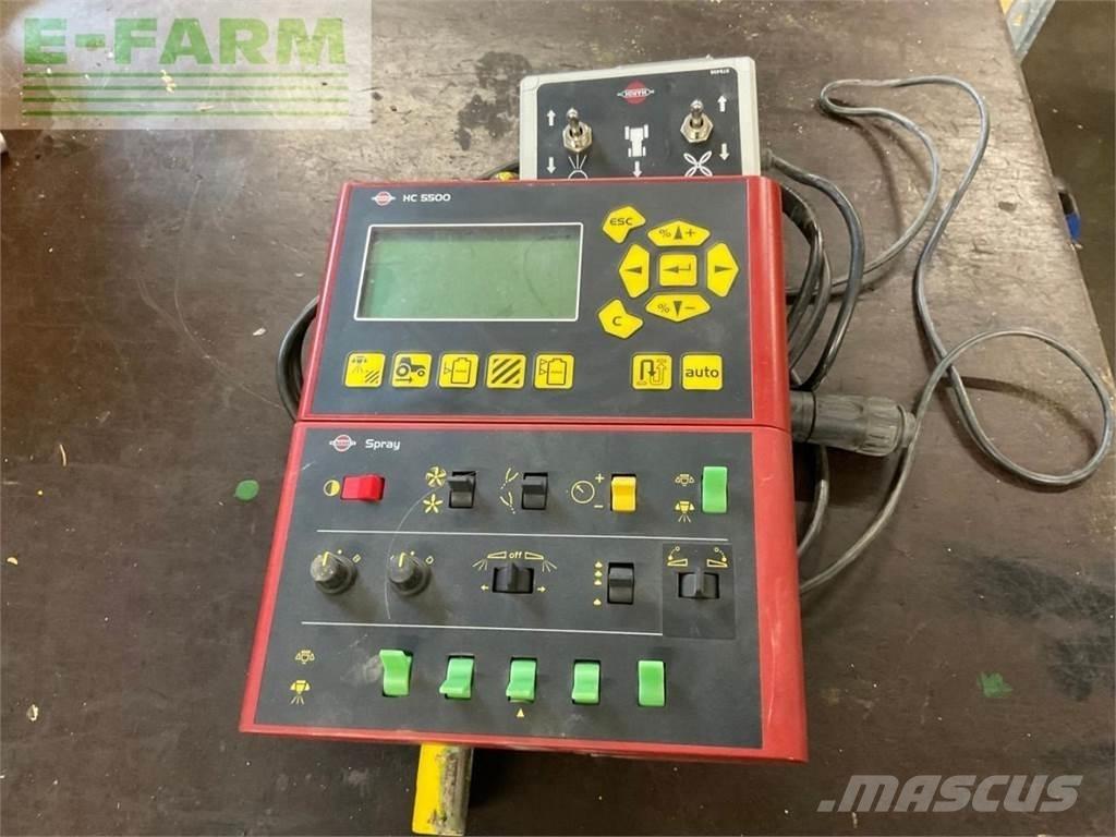 Hardi Master 1200 Причіпні обприскувачі