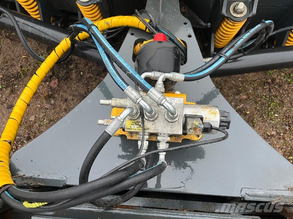 Stark 3300 relax Снігоочищувальні ножі та плуги