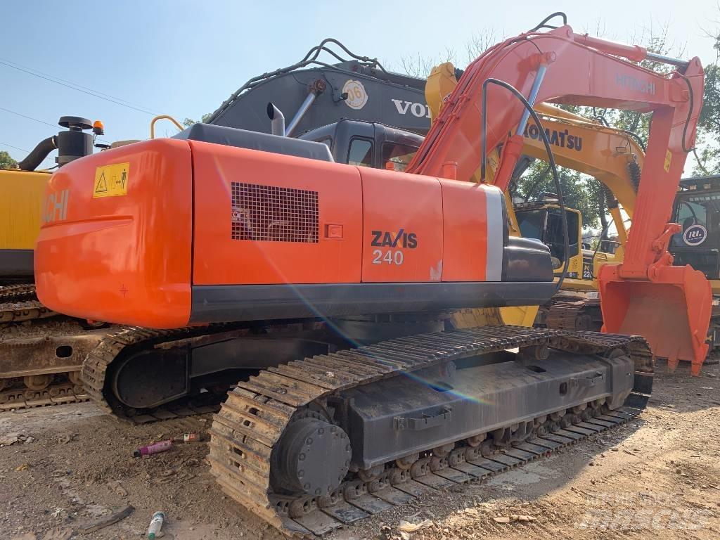 Hitachi Zaxis 240 Гусеничні екскаватори