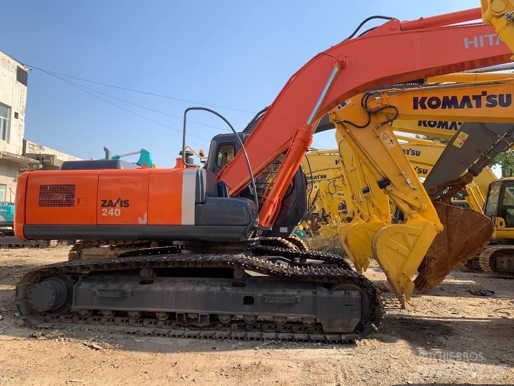 Hitachi Zaxis 240 Гусеничні екскаватори