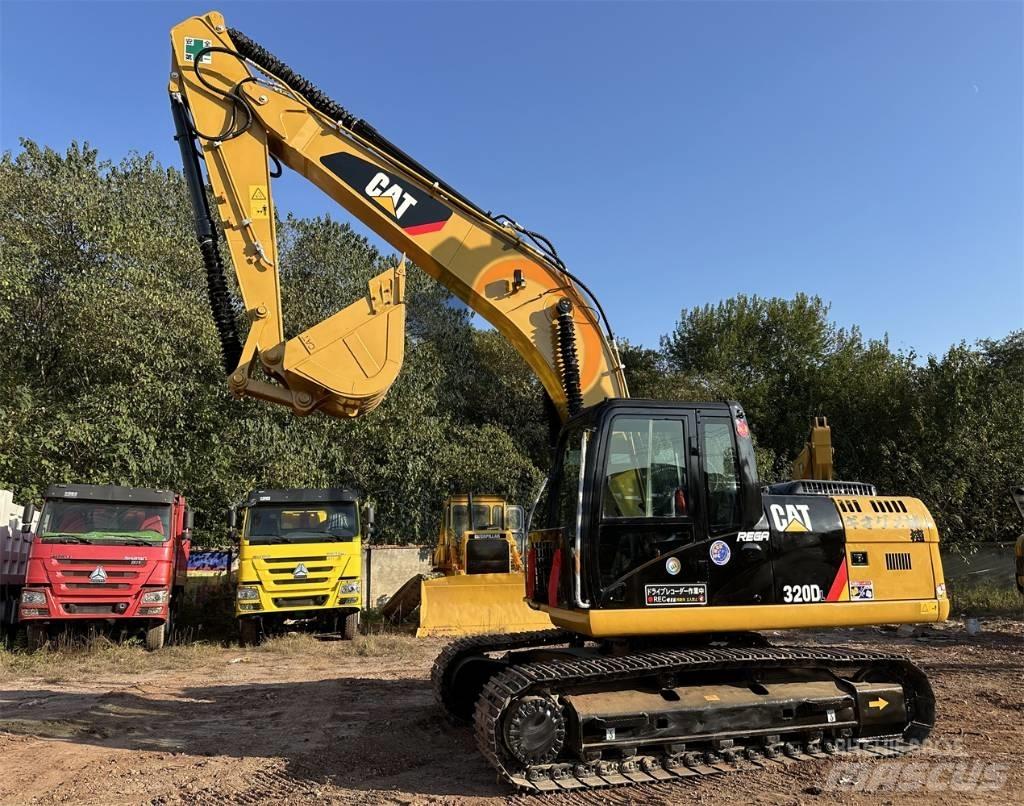 CAT 320 D L Гусеничні екскаватори