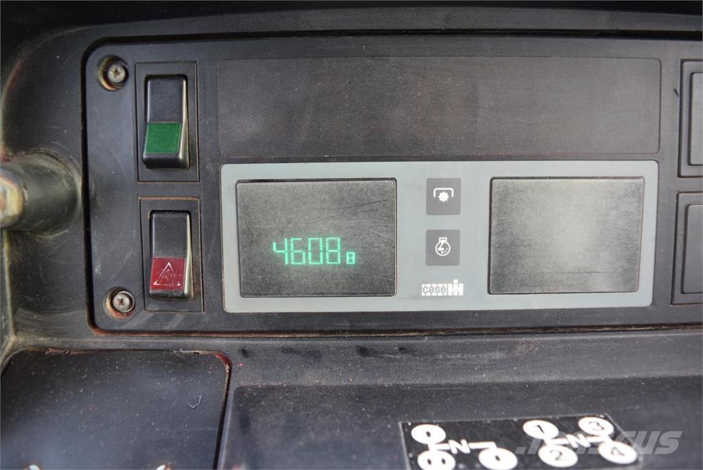 Case IH 840 A/S Трактори