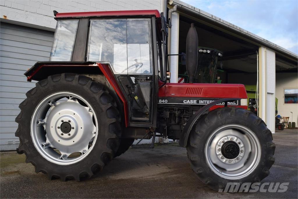 Case IH 840 A/S Трактори