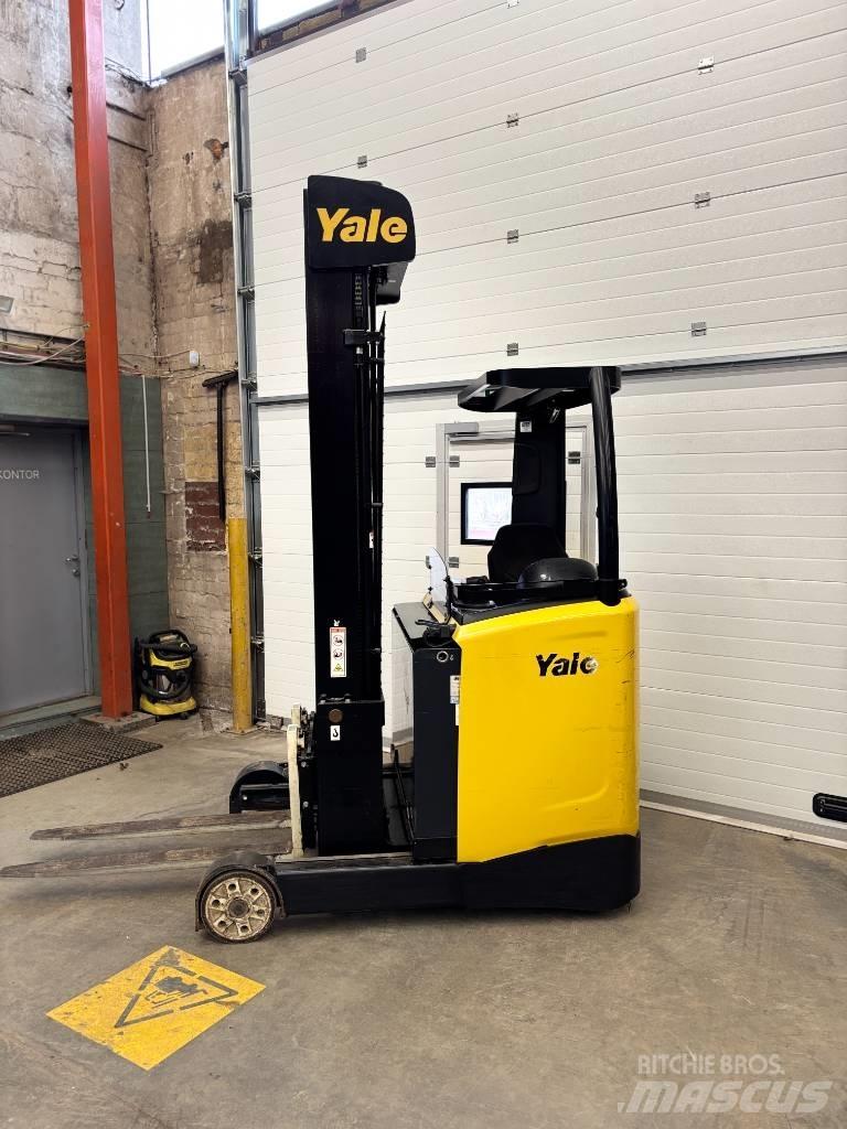 Yale MR 14 Річ-трак із високим підйомом